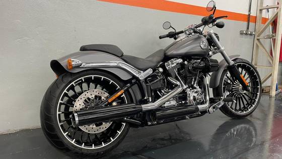 HARLEY-DAVIDSON SOFTAIL DELUXE HARLEY-DAVIDSON SOFTAIL DELUXE